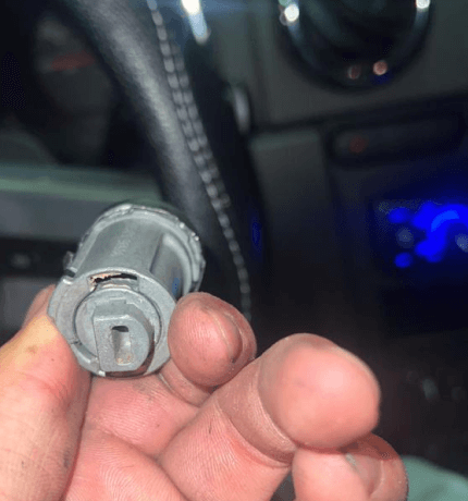 Broken car key extraction Temple, tx