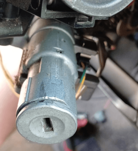 Auto locksmith in Corpus Christi TX repairing ignition cylinder