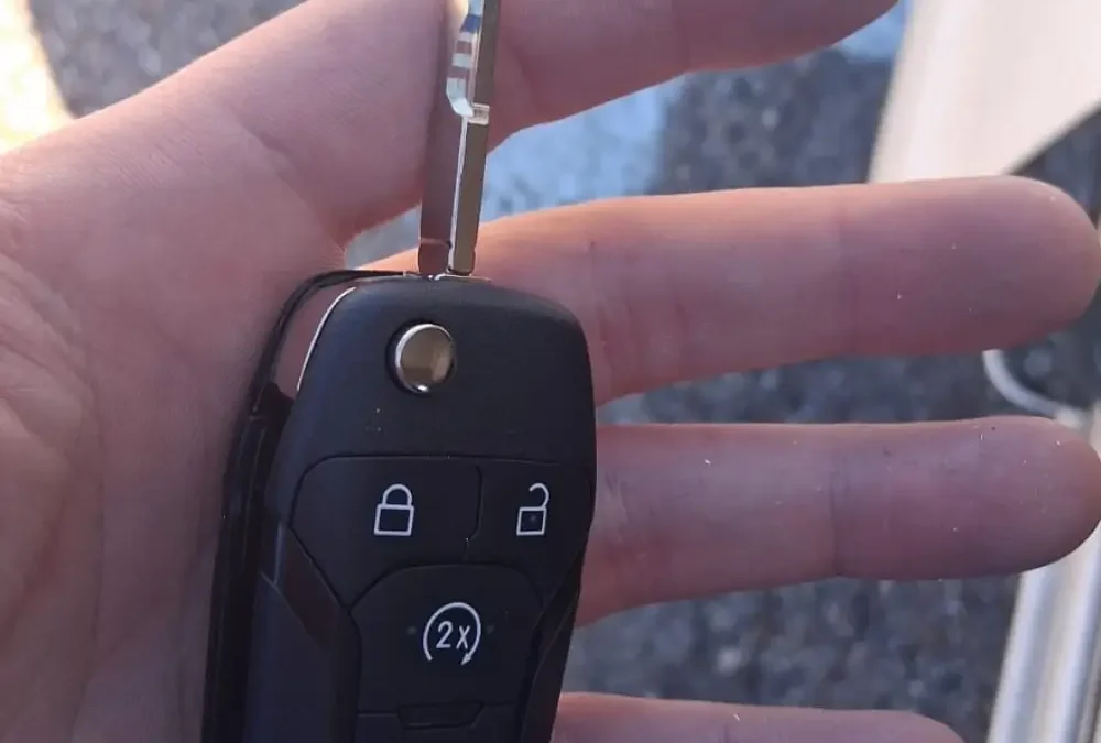 How Much Does a Locksmith Charge to Unlock a Car?