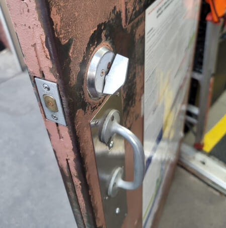 Emergency commercial door lock repair in Austin TX