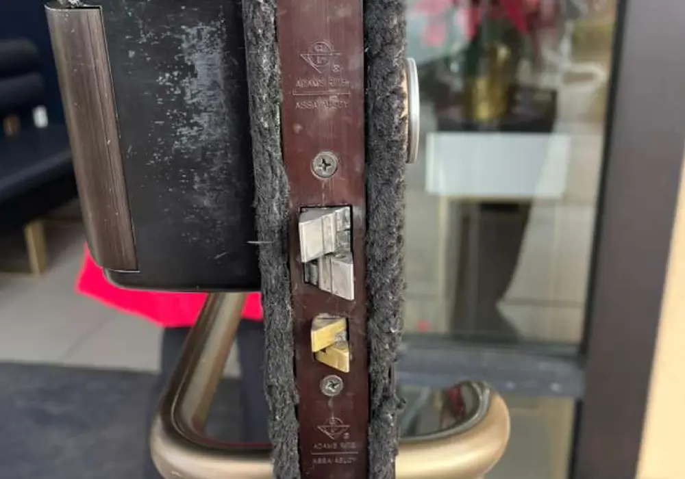 Commercial glass door deadbolt service by Dallas Locksmith