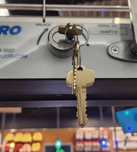 Commercial restricted key system Austin TX office key control