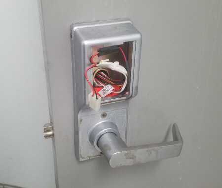 Electronic commercial keypad lock installation in San Antonio