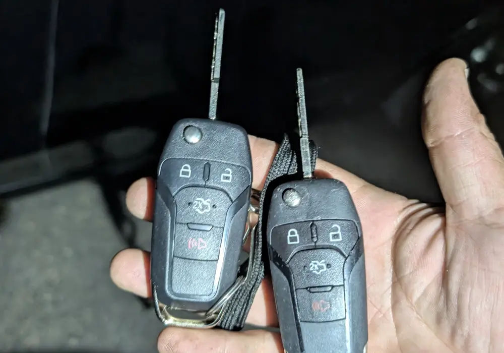 Ford flip keys emergency car key replacement by Texas Premier Locksmith