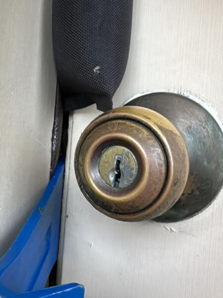 House lockout service by residential locksmith in San Marcos, TX