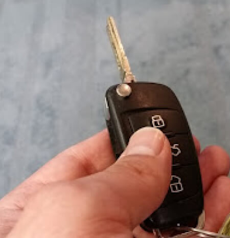 Replacement car key after broken key extraction and restoration in Dallas